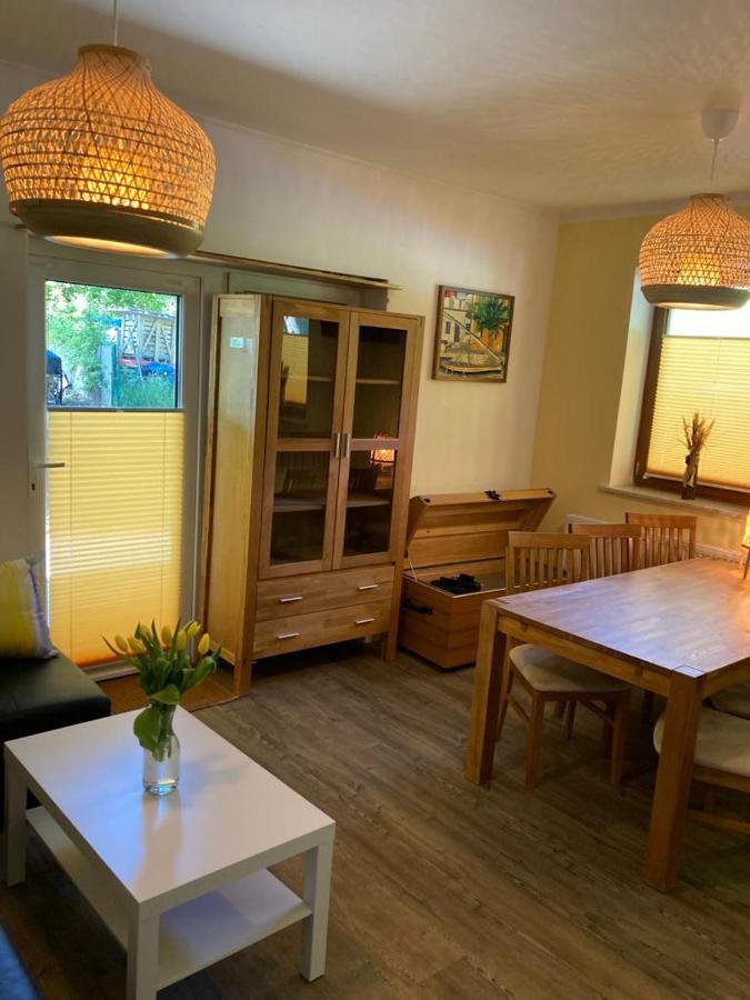 Bergs Bahnhof Apartment Ralingen Luaran gambar