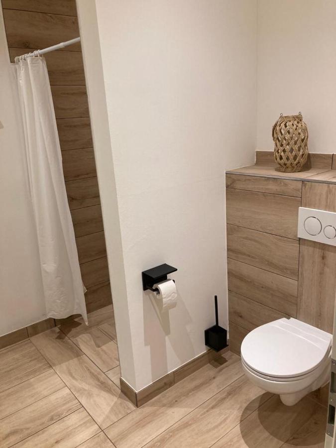 Bergs Bahnhof Apartment Ralingen Luaran gambar